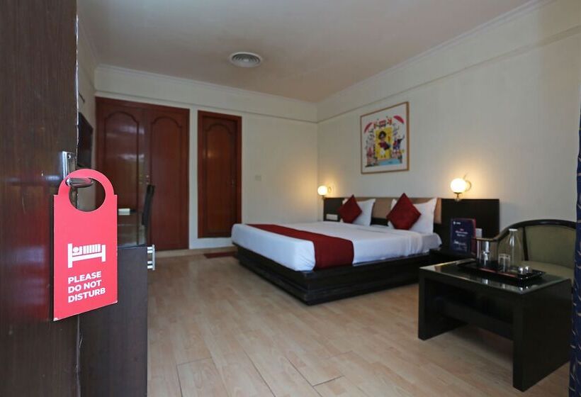 هتل York By Oyo Rooms