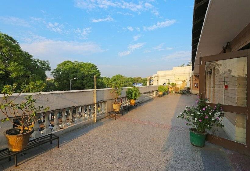 هتل York By Oyo Rooms