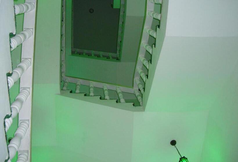 Majan Guest House L.l.c