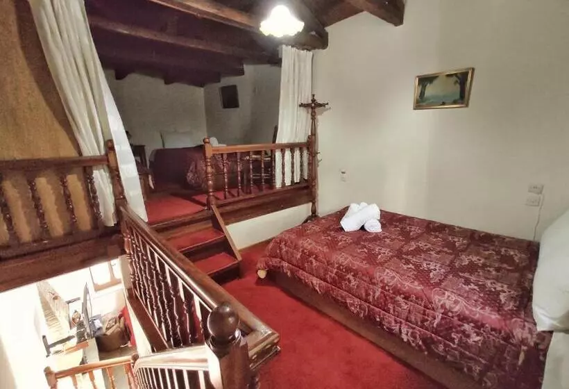 ペンション Archontiko Repana   Makrinitsa Stone Retreat