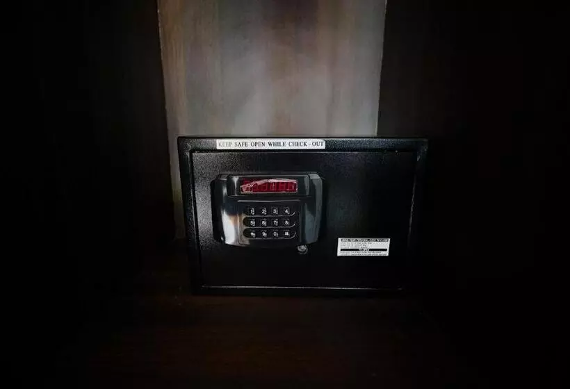 Sunset & Waves Resort