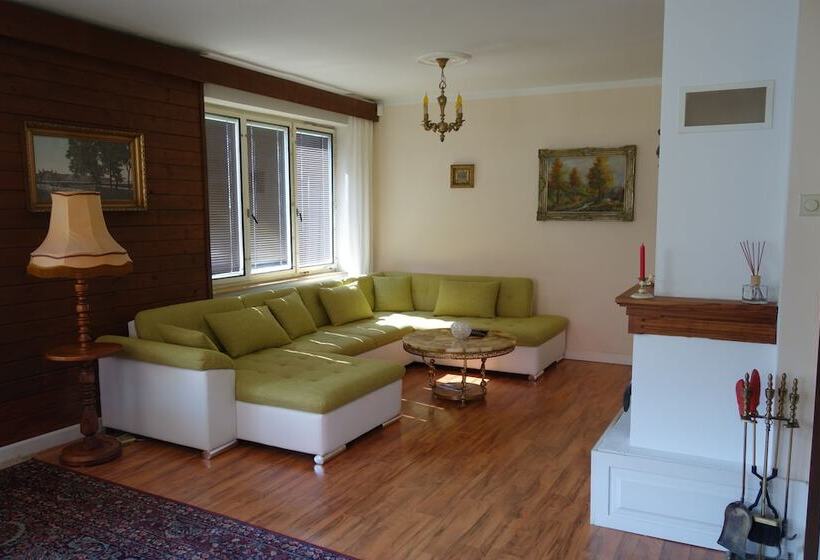 Chata Pod Pustevnami