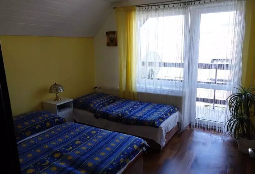 Chata Pod Pustevnami