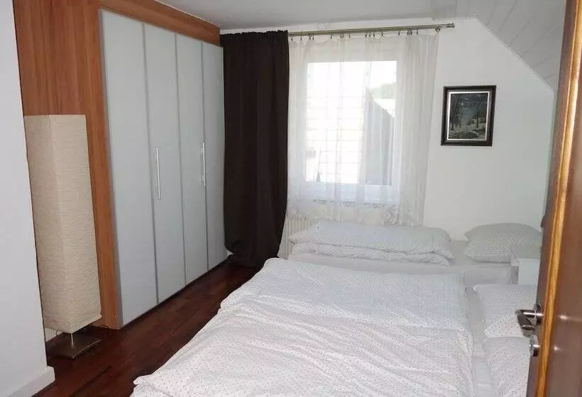 Chata Pod Pustevnami