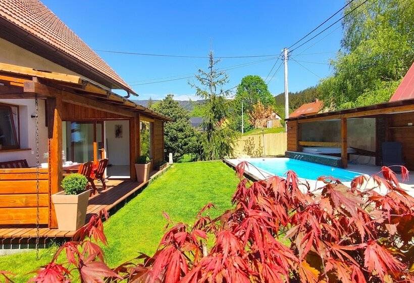 Chata Pod Pustevnami