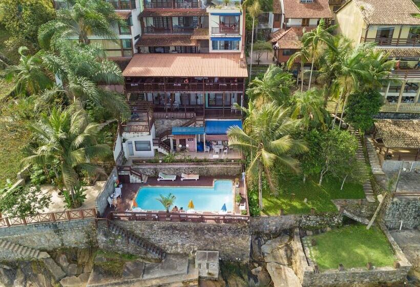 مسافرخانه Pousada Das Flores