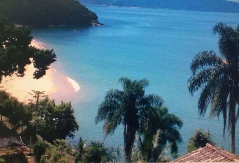 مسافرخانه Pousada Das Flores