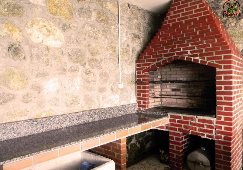 مسافرخانه Pousada Das Flores