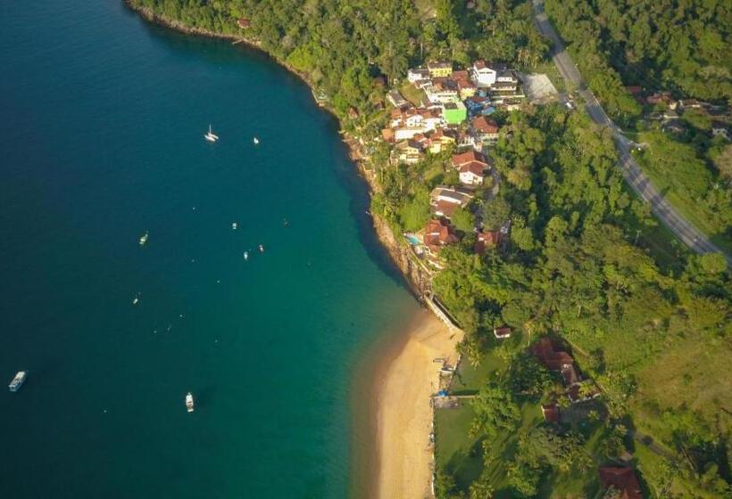 مسافرخانه Pousada Das Flores