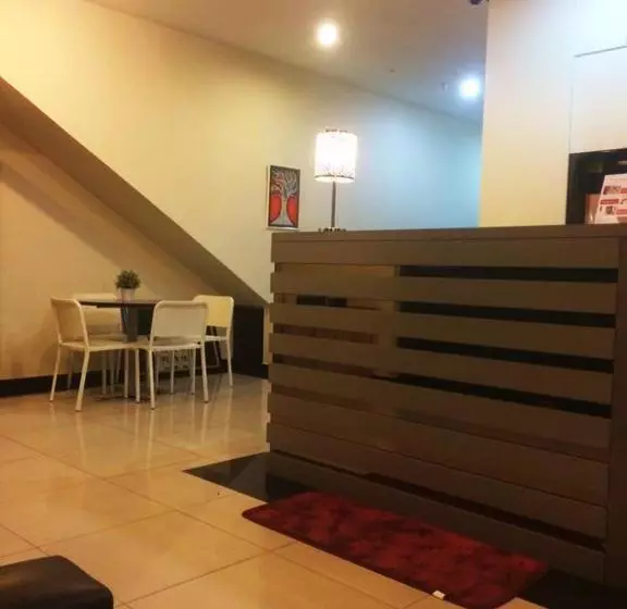 ホテル Avenue Seksyen 16