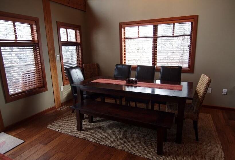 Mountain Town Properties Grey Wolf 5