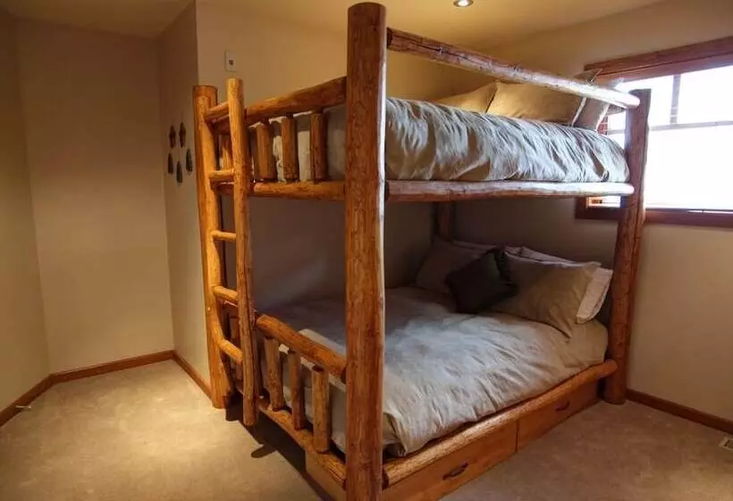 Mountain Town Properties Grey Wolf 5