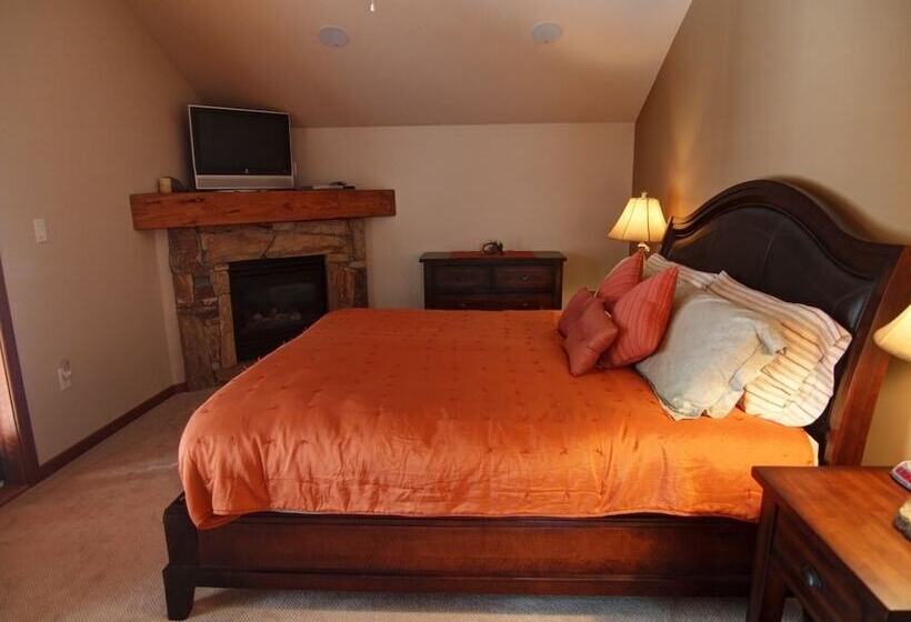 Mountain Town Properties Grey Wolf 5