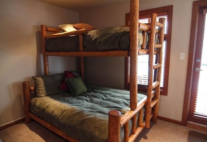 Mountain Town Properties Grey Wolf 5