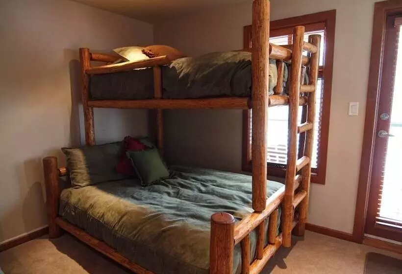 Mountain Town Properties Grey Wolf 5