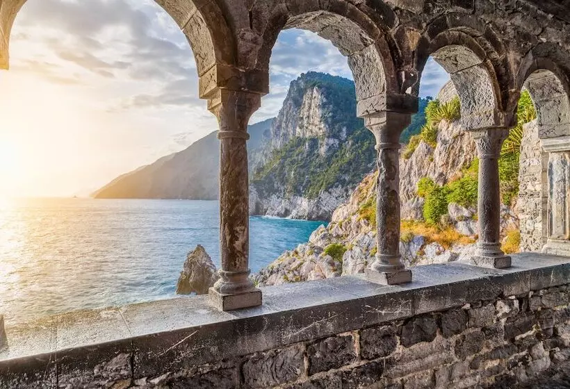 پانسیون La Spezia By The First  Luxury Rooms & Suites