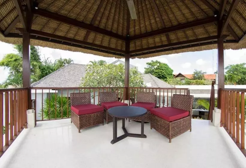 Villa Seratus