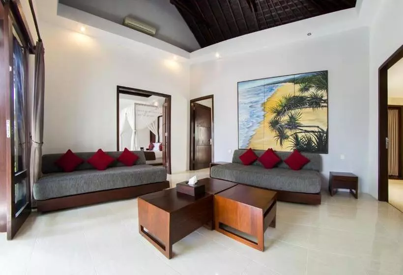 Villa Seratus