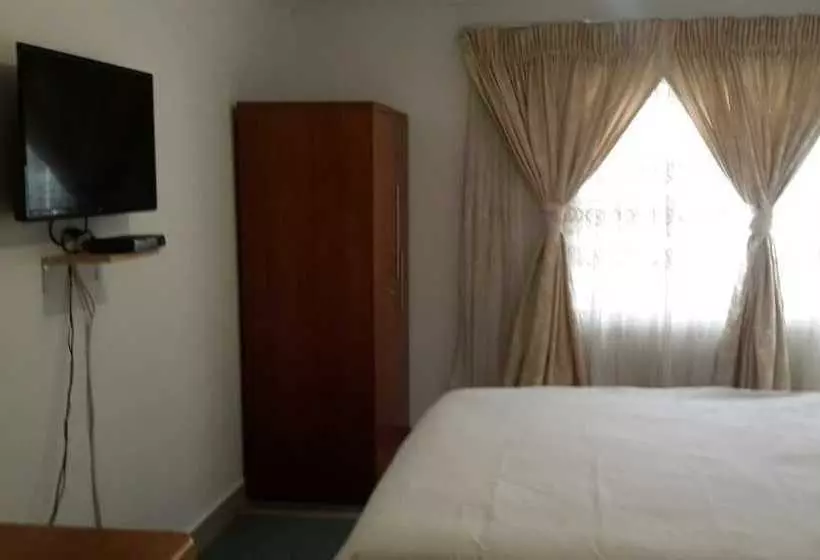 Bogadi B&b