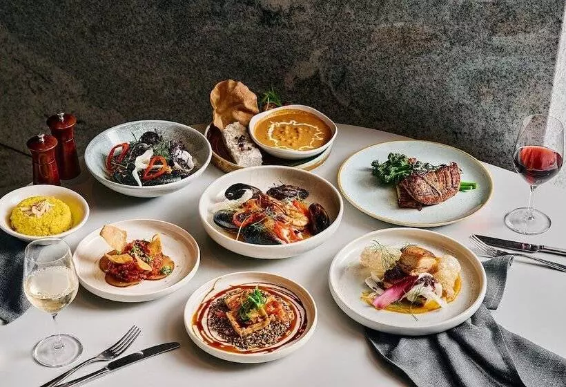 هتل Element Melbourne Richmond