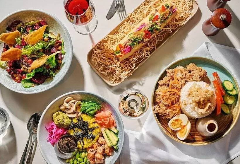 هتل Element Melbourne Richmond