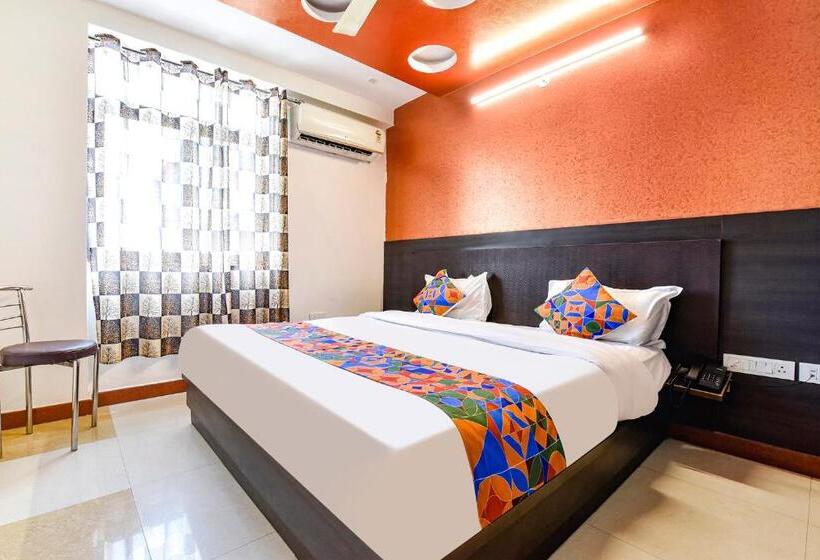 Fabhotel Polovictory Palace