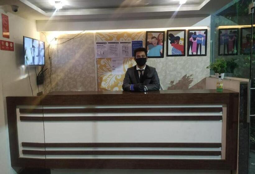 هتل O Corner Golf View Near Embassy Golf Link Business Park