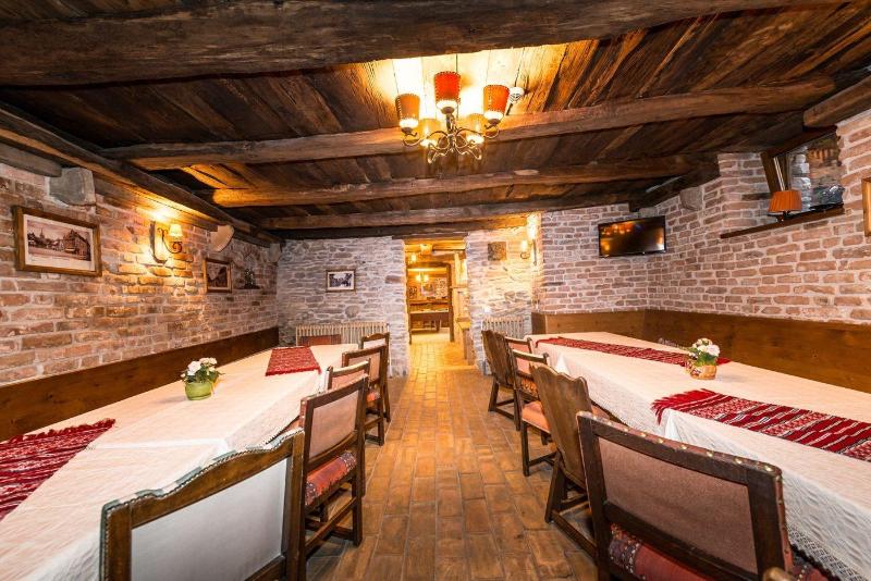 پانسیون Casa Savri