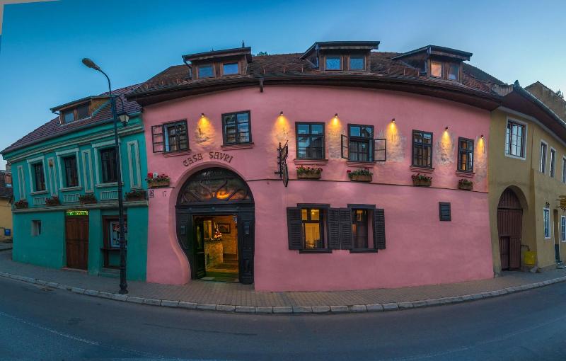 پانسیون Casa Savri