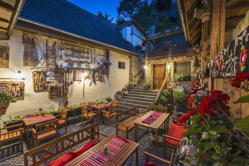 پانسیون Casa Savri