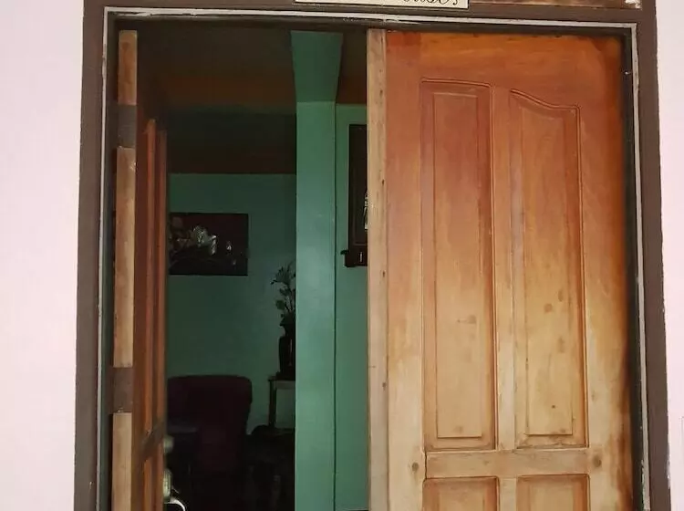 Majatalo Desiree S Lodge And Transient House, Baler Aurora