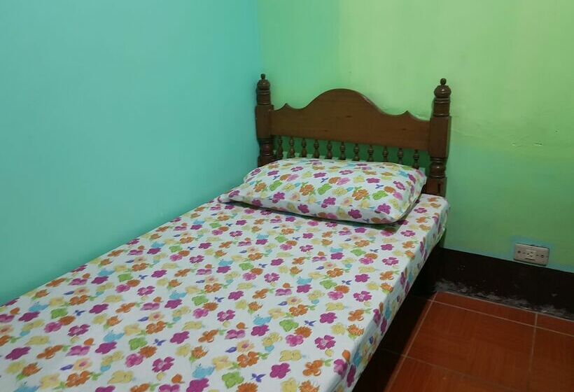 Pensjonat Desiree S Lodge And Transient House, Baler Aurora