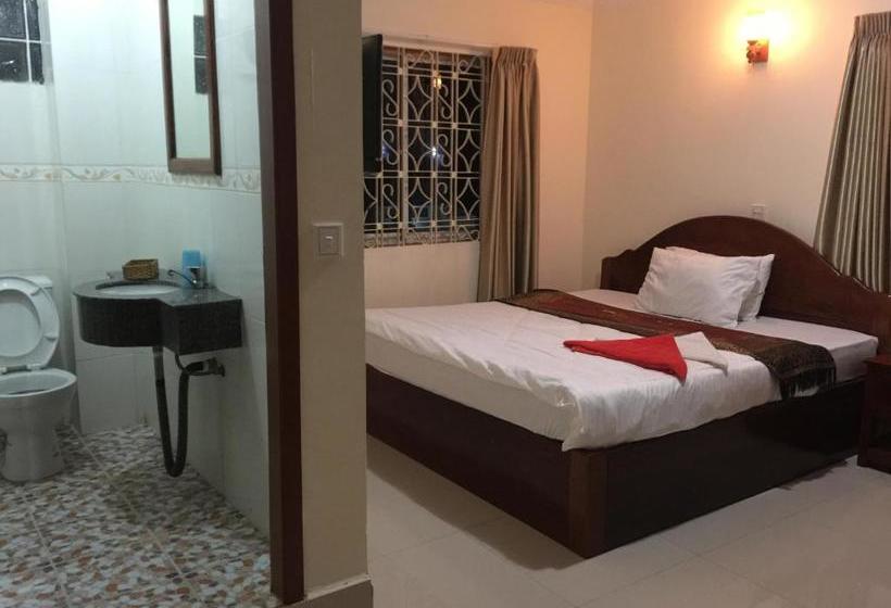 Пансион Hang Pich Airport Guesthouse