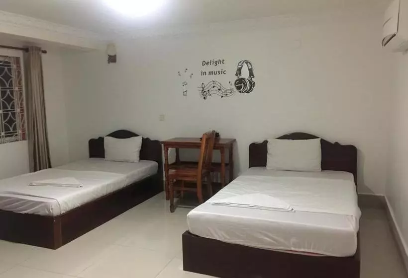 ペンション Hang Pich Airport Guesthouse