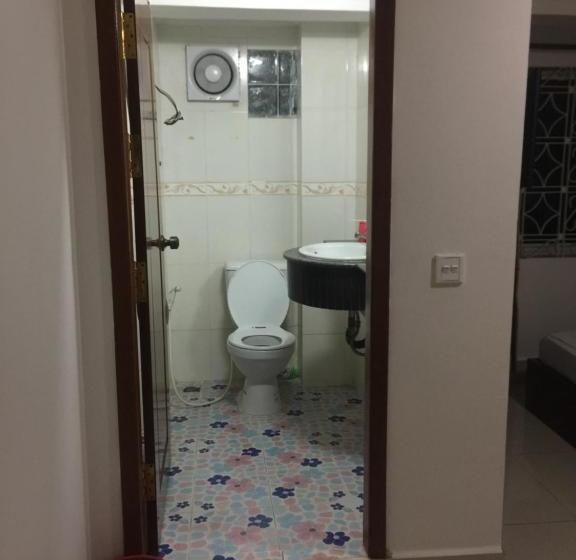 Пансион Hang Pich Airport Guesthouse