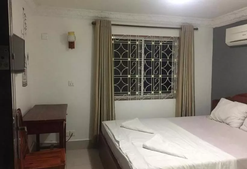 ペンション Hang Pich Airport Guesthouse