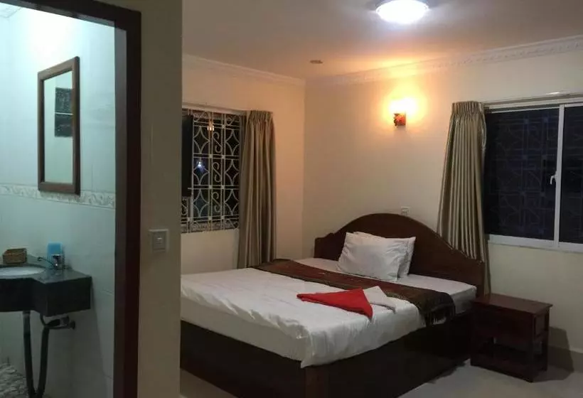 ペンション Hang Pich Airport Guesthouse