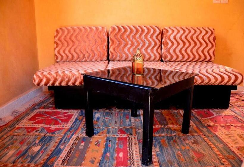 پانسیون Latifa House