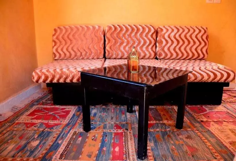 پانسیون Latifa House