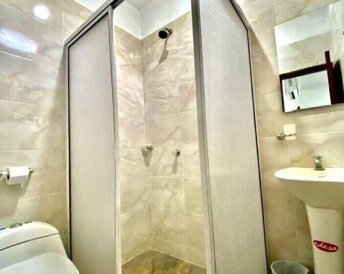 هاستل Hostal Aurora, Smith Lodging