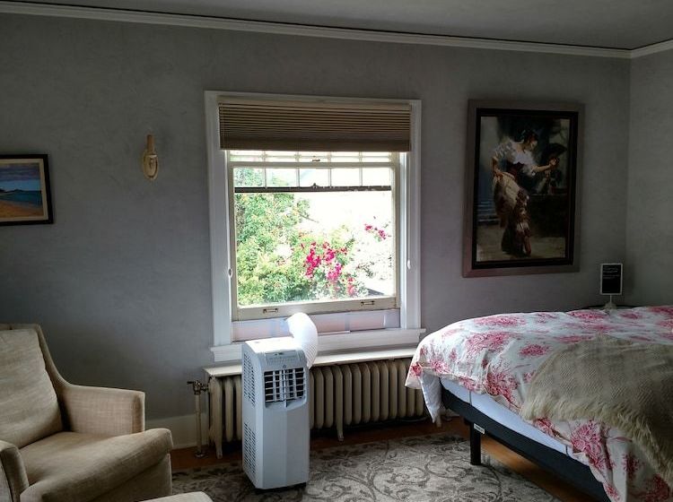 مبيت وإفطار The Stang Manor