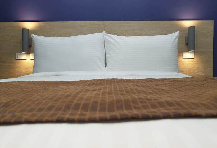 Hotel Leez Inn Makati