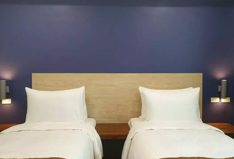 هتل Leez Inn Makati