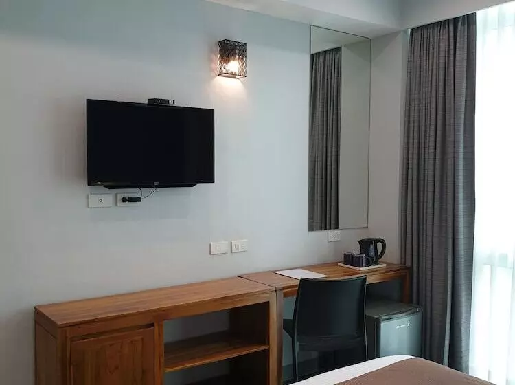 هتل Leez Inn Makati
