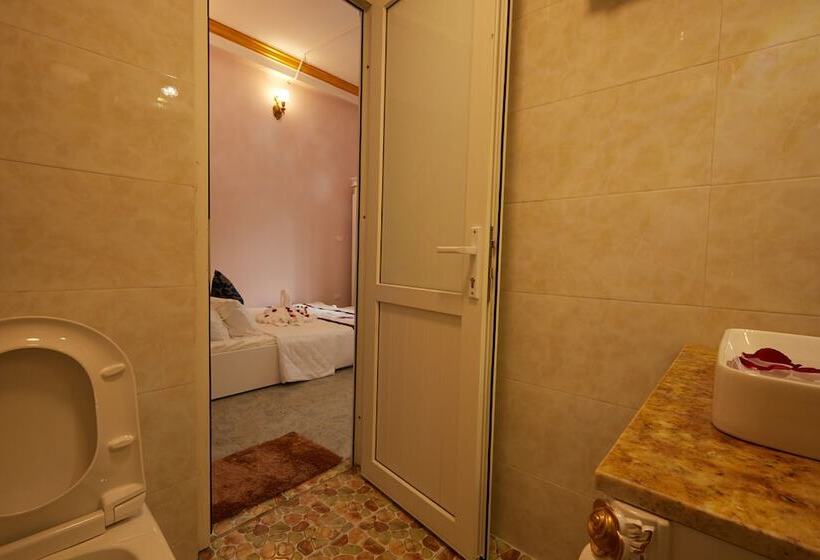 هتل Lucky Budda Inn Villa