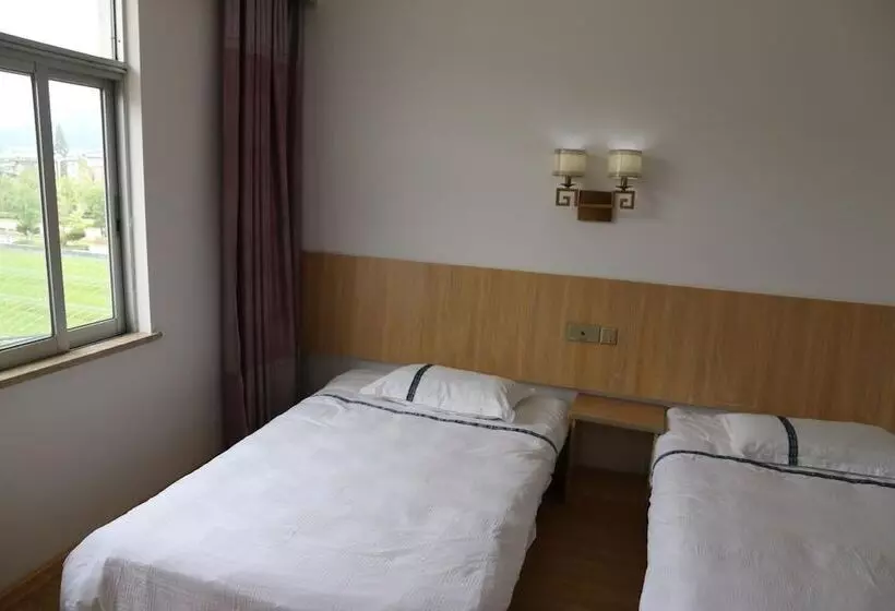 Hotelli Wuyishan City Chun Hui Traders