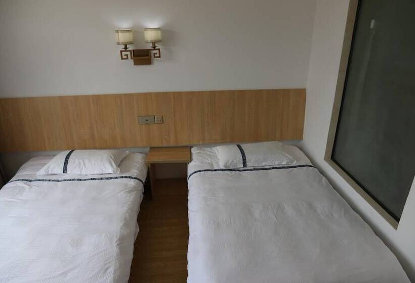 Otel Wuyishan City Chun Hui Traders