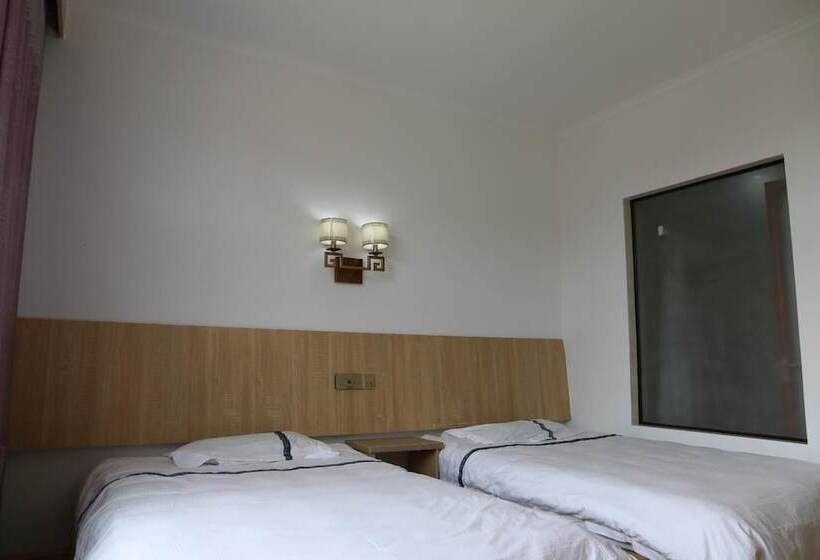 Otel Wuyishan City Chun Hui Traders