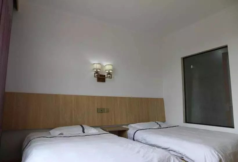 Hotelli Wuyishan City Chun Hui Traders