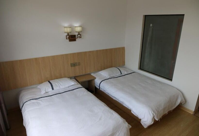 Otel Wuyishan City Chun Hui Traders